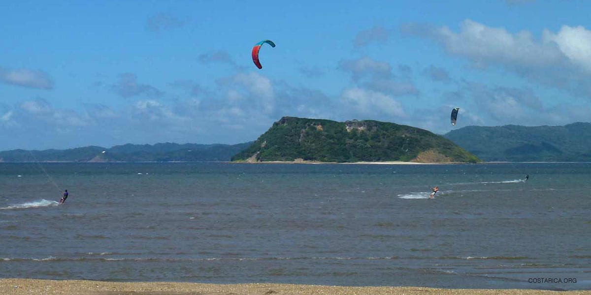 kitesurf costa rica Foto di kiter tra le isole in Costa Rica