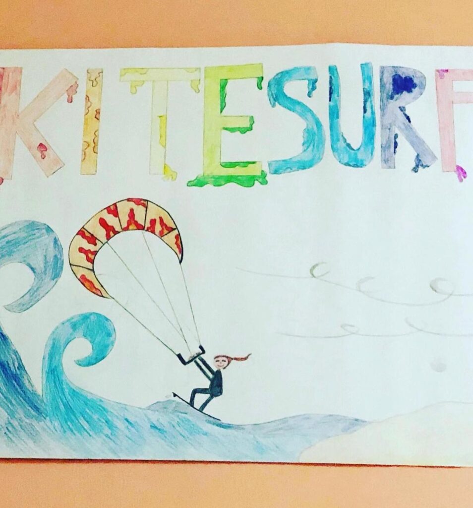 Disegno di Antonella che fa kitesurf