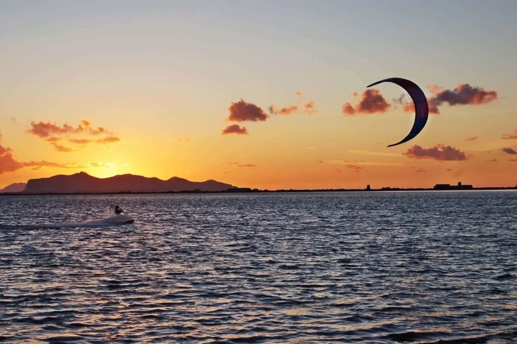 foto di kiter a Lo Stagnone