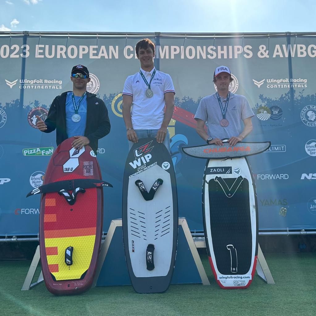 Il podio del wingfoil racing di Atene maschile